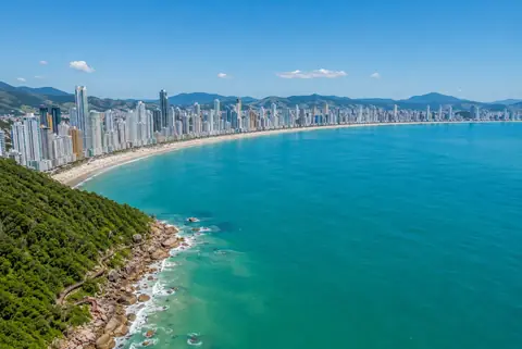 Vista do litoral catarinense